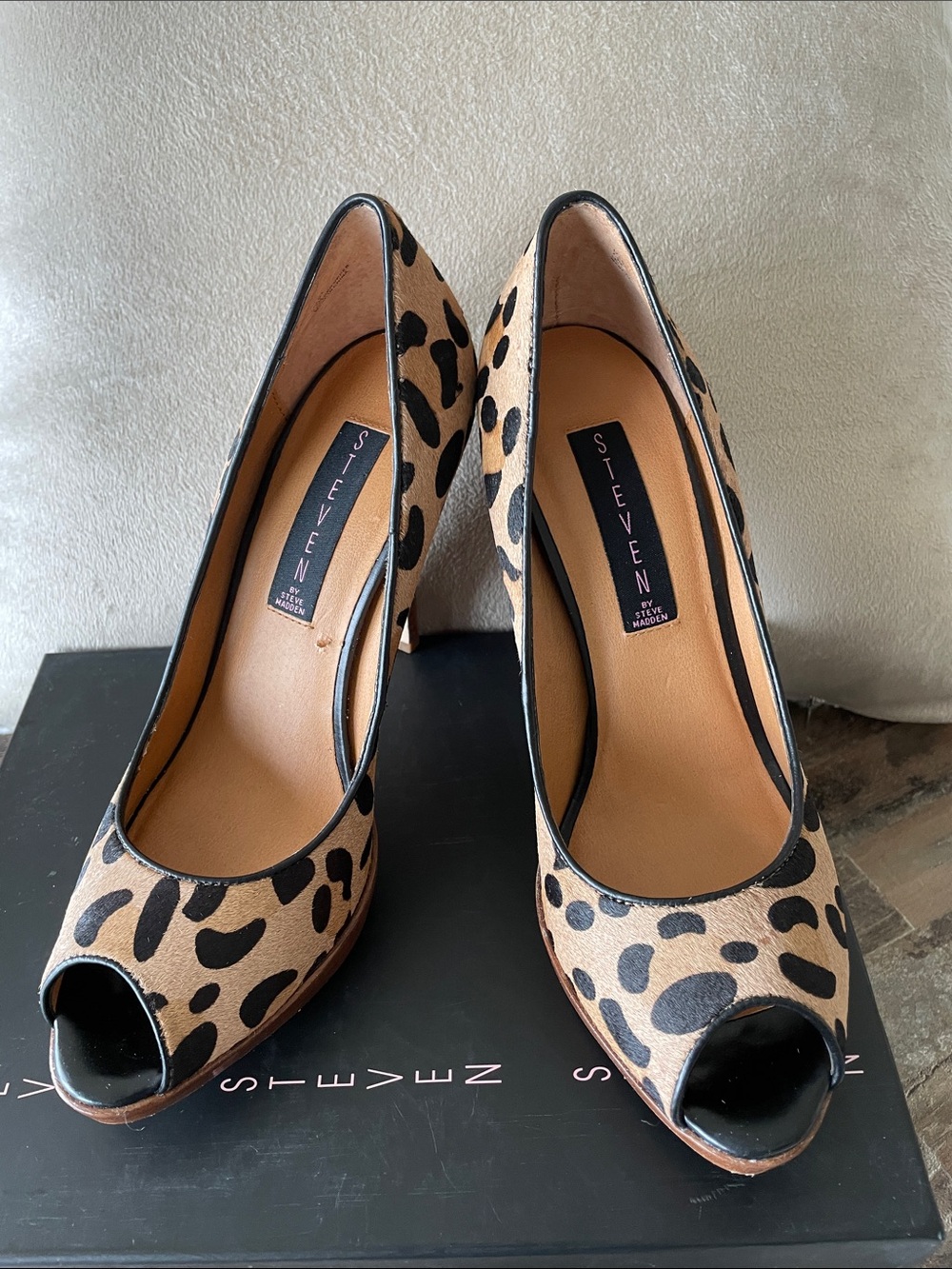 Steve Madden Leopard Pumps
